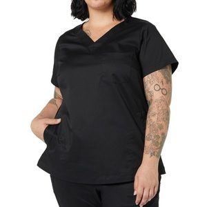 New 4X Amazon Essentials Women's Classic Fit V-Neck Short Sleeve Scrub Top